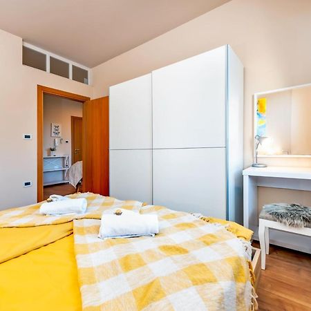 Room And Apartments Antea Rovinj Exterior photo